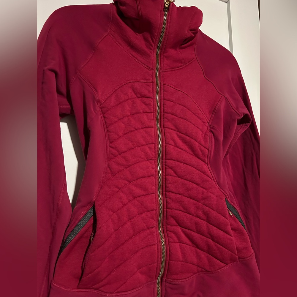 Lululemon Fleece Out Jacket Berry Rumble Size 4 - Picture 4 of 13